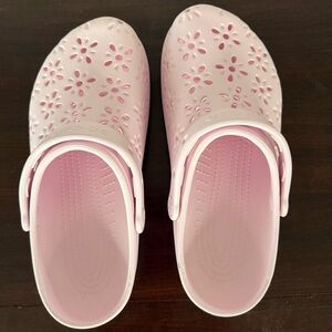 CROCS Light Pink Floral Cut-Out Clogs